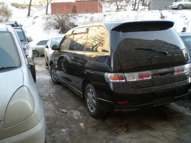 2000 Toyota Gaia