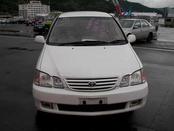 2000 Toyota Gaia