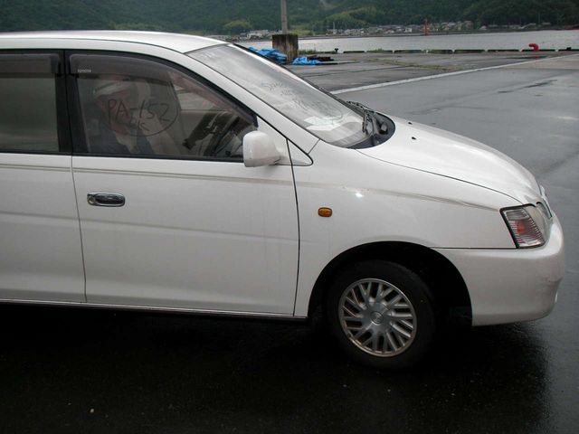 2000 Toyota Gaia