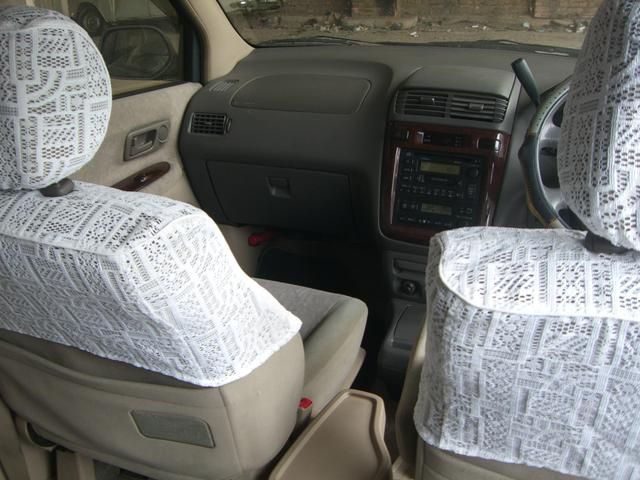 2000 Toyota Gaia