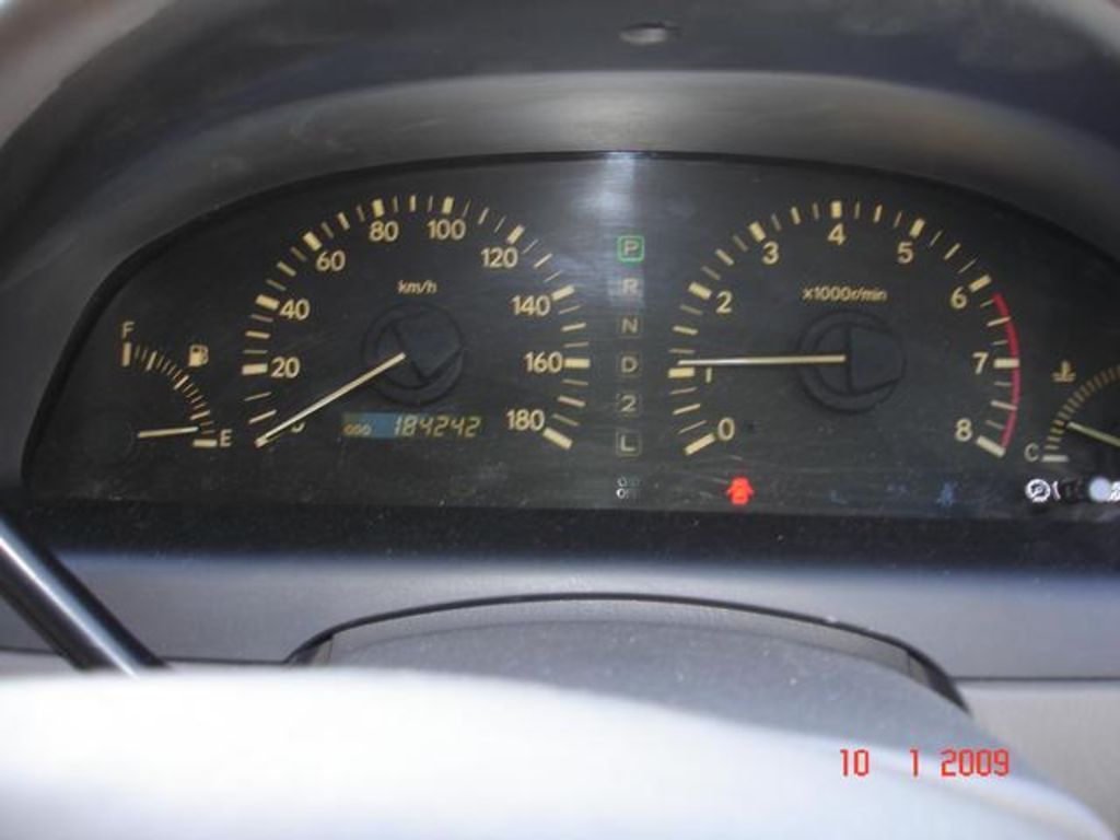 2000 Toyota Gaia