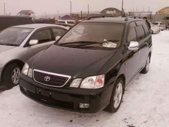 2000 Toyota Gaia