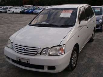 2000 Toyota Gaia