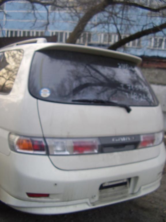 2000 Toyota Gaia