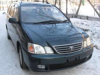 2000 Toyota Gaia