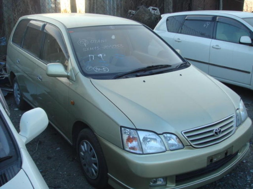2000 Toyota Gaia