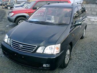 2000 Toyota Gaia