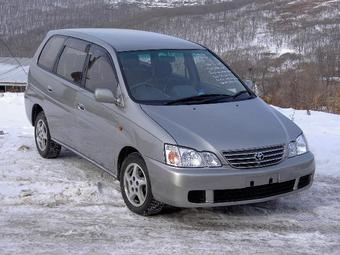 2000 Toyota Gaia