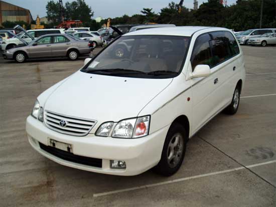 2000 Toyota Gaia For Sale