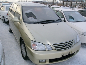 2000 Toyota Gaia