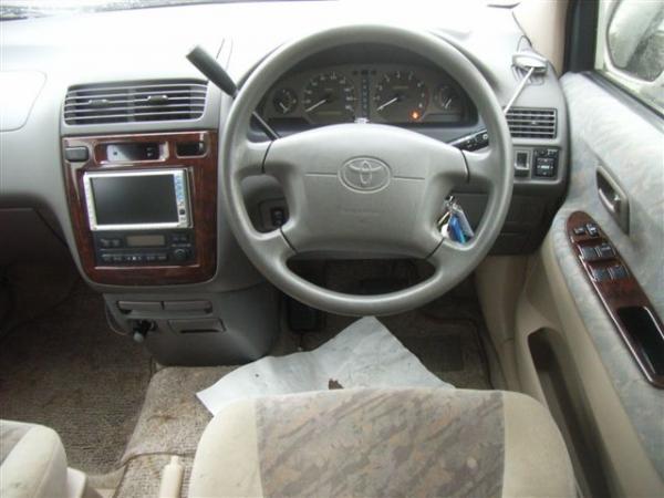 2000 Toyota Gaia For Sale