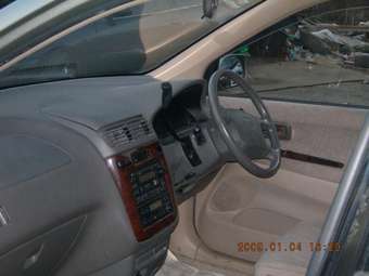 2000 Toyota Gaia Pictures