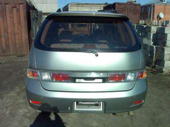 2000 Toyota Gaia Pictures