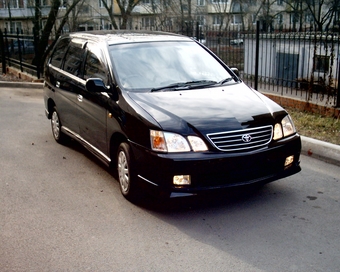 2001 Toyota Gaia