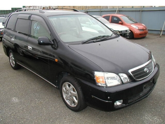 2001 Toyota Gaia