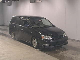 2001 Toyota Gaia