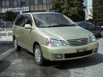 2001 Toyota Gaia