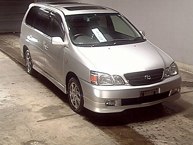 2001 Toyota Gaia