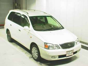 2001 Toyota Gaia