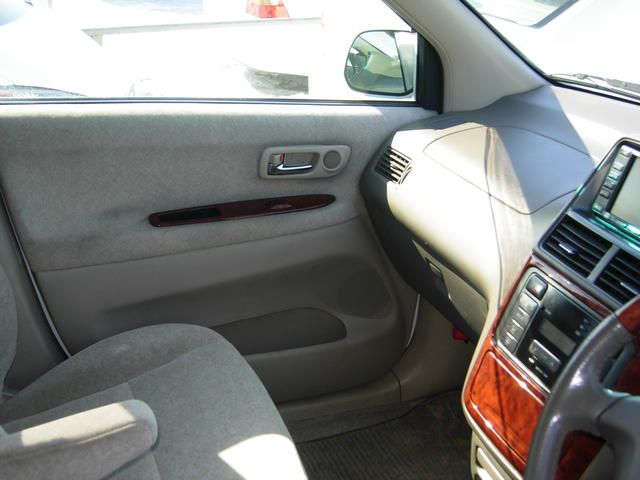 2001 Toyota Gaia