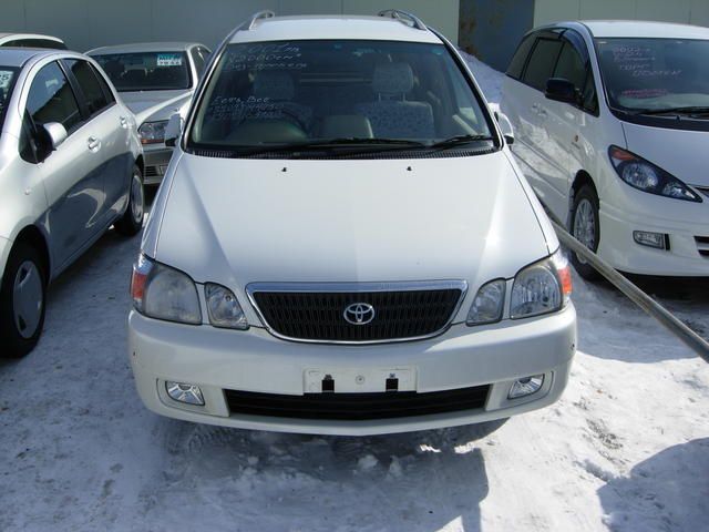 2001 Toyota Gaia