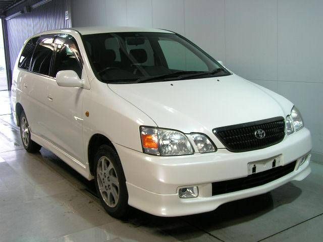 2001 Toyota Gaia