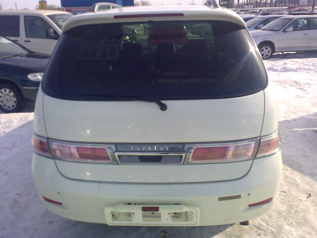 2001 Toyota Gaia