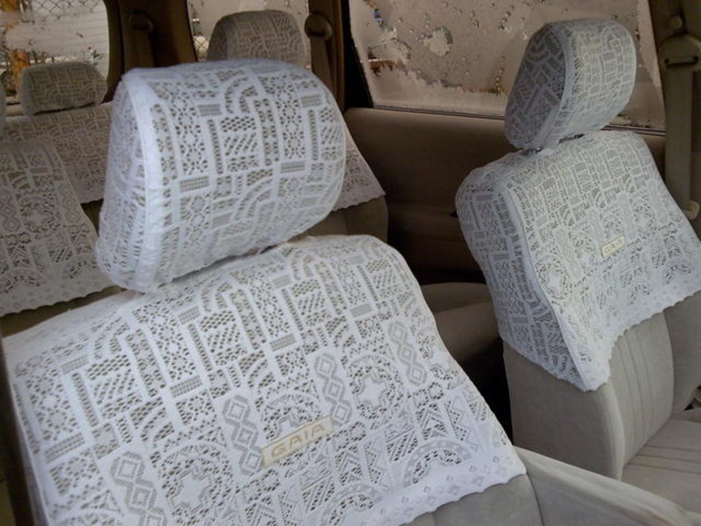 2001 Toyota Gaia