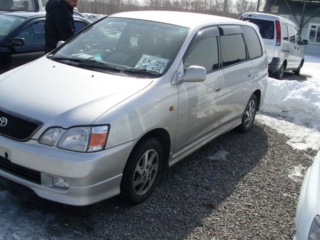 2001 Toyota Gaia