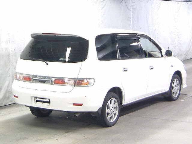 2001 Toyota Gaia