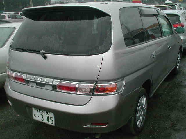 2001 Toyota Gaia