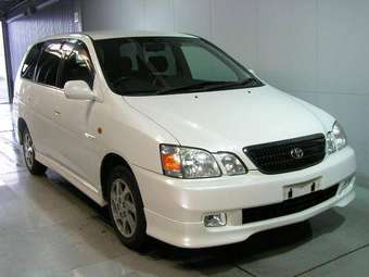 2001 Toyota Gaia