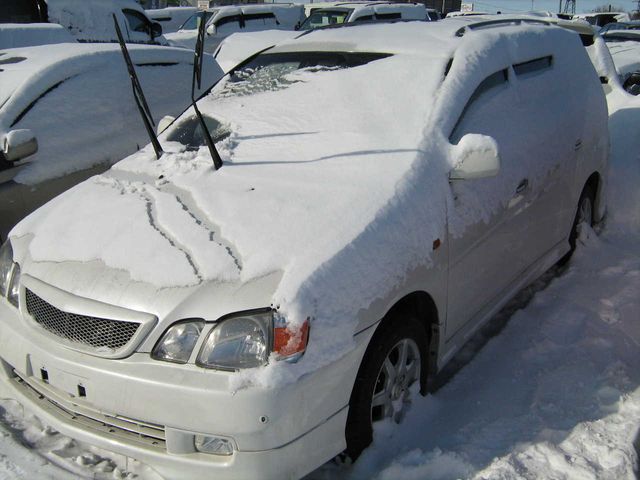 2001 Toyota Gaia