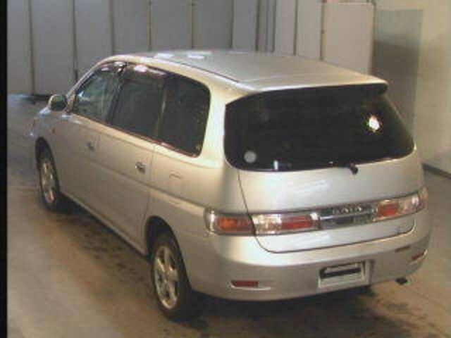 2001 Toyota Gaia