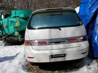 2001 Toyota Gaia