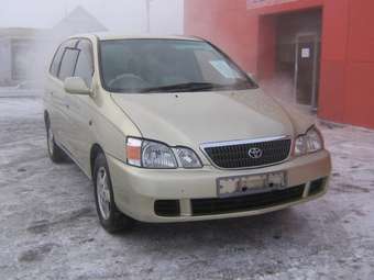 2001 Toyota Gaia