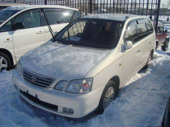 2001 Toyota Gaia