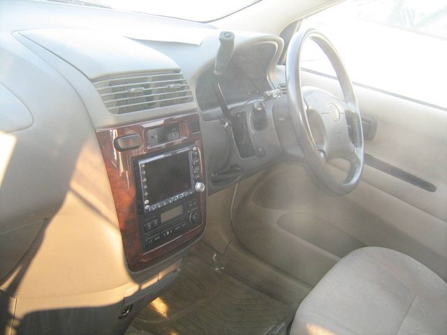 2001 Toyota Gaia