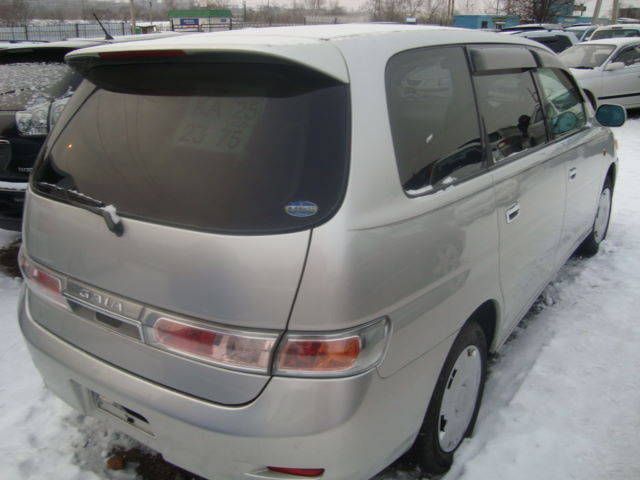 2001 Toyota Gaia