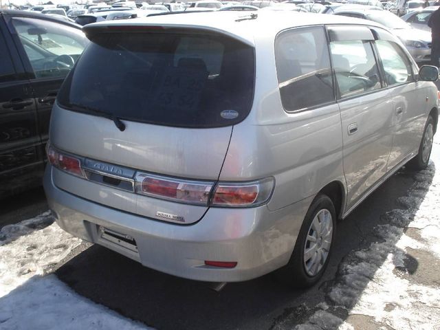 2001 Toyota Gaia