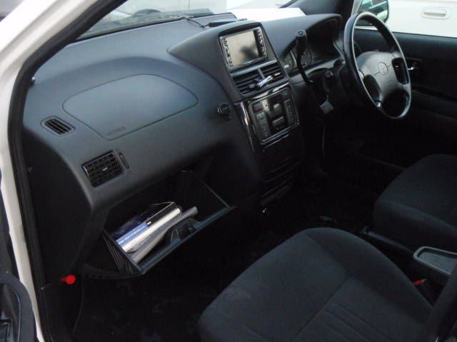 2001 Toyota Gaia