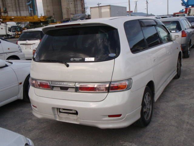 2001 Toyota Gaia