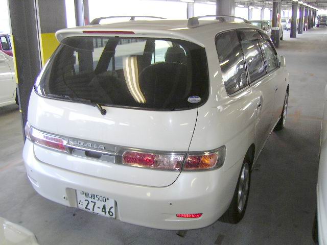 2001 Toyota Gaia Photos