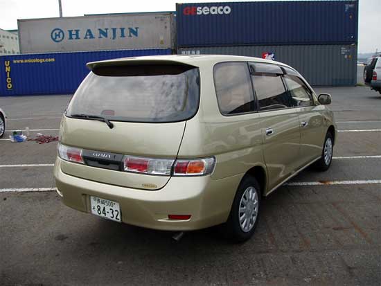 2001 Toyota Gaia Pictures