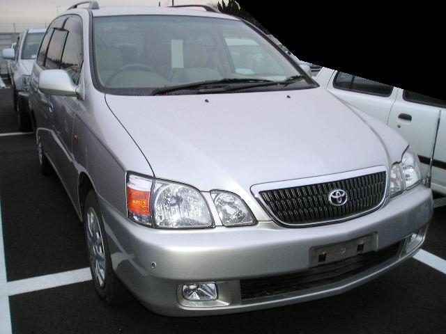 2001 Toyota Gaia Pictures