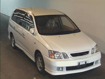 2001 Toyota Gaia Wallpapers