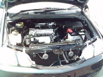 2001 Toyota Gaia Pictures