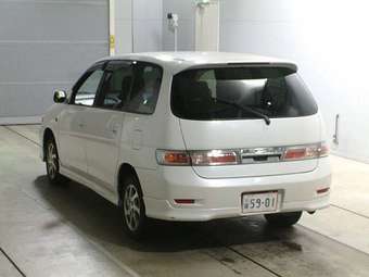 2001 Toyota Gaia Pictures