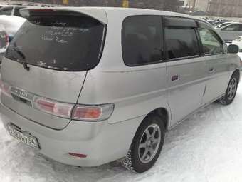 2001 Toyota Gaia Pics