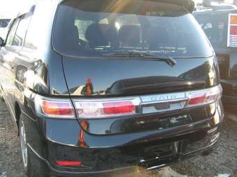 2001 Toyota Gaia Pics